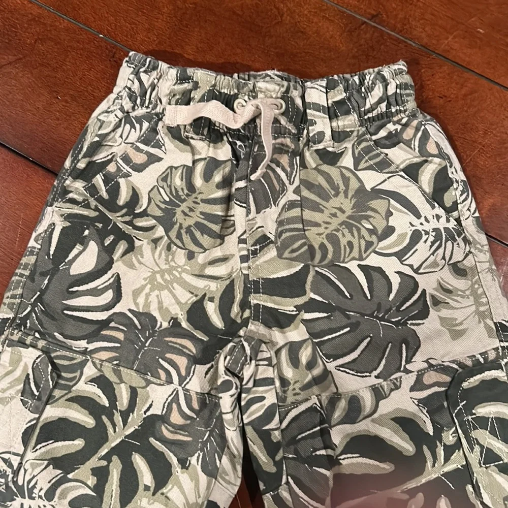 NWT Gymboree Global Surf Canvas Leaf Shorts Size 3